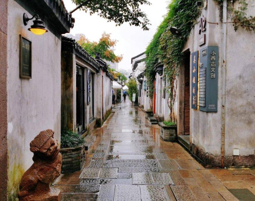 眼镜妞之奇幻冒险